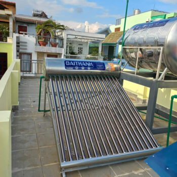 Máy năng lượng mặt trời 180l Đại Thành