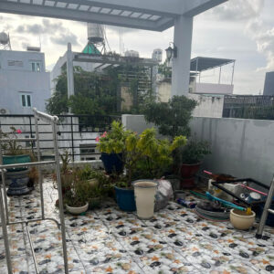 BÁN NHÀ HẺM 1 SẸC ĐƯỜNG LẠC LONG QUÂN 11