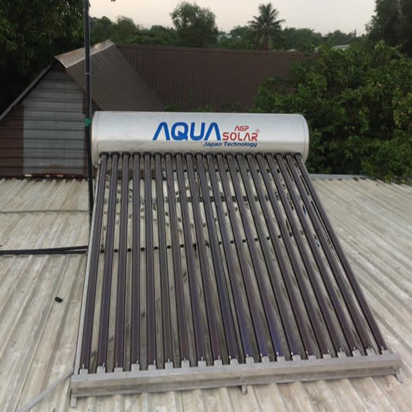 Máy nước nóng năng lượng mặt trời Aqua 180l