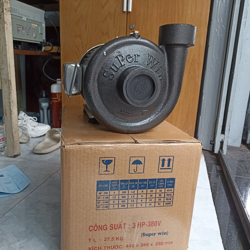 Máy bơm Super Win SP-2200 (3Hp 380v) họng 60 60