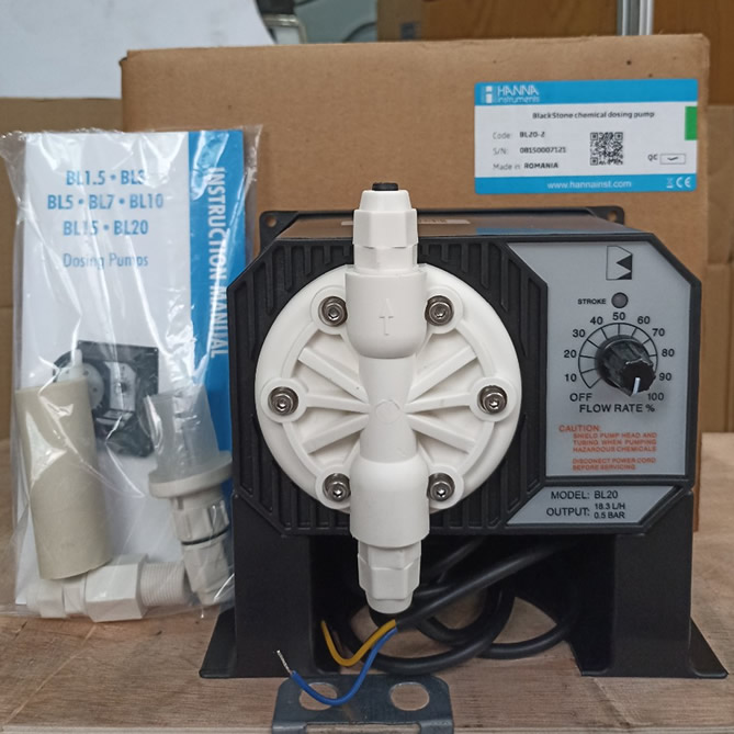 Máy bơm định lượng HANNA BL20