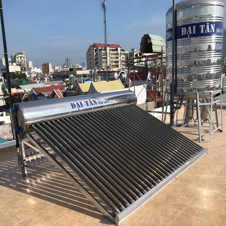 Máy nước nóng mặt trời 300 lít Đại Tân