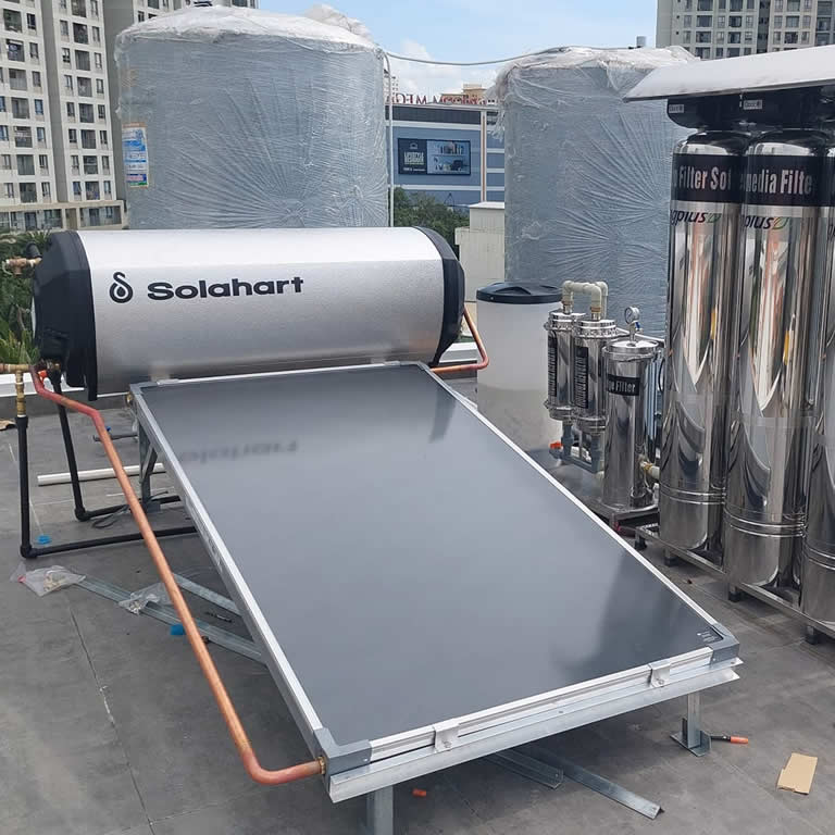 Máy nước nóng năng lượng mặt trời 180l Solahart