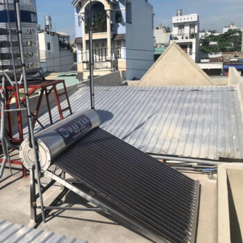Máy nước nóng mặt trời 200 lít Đại Tân