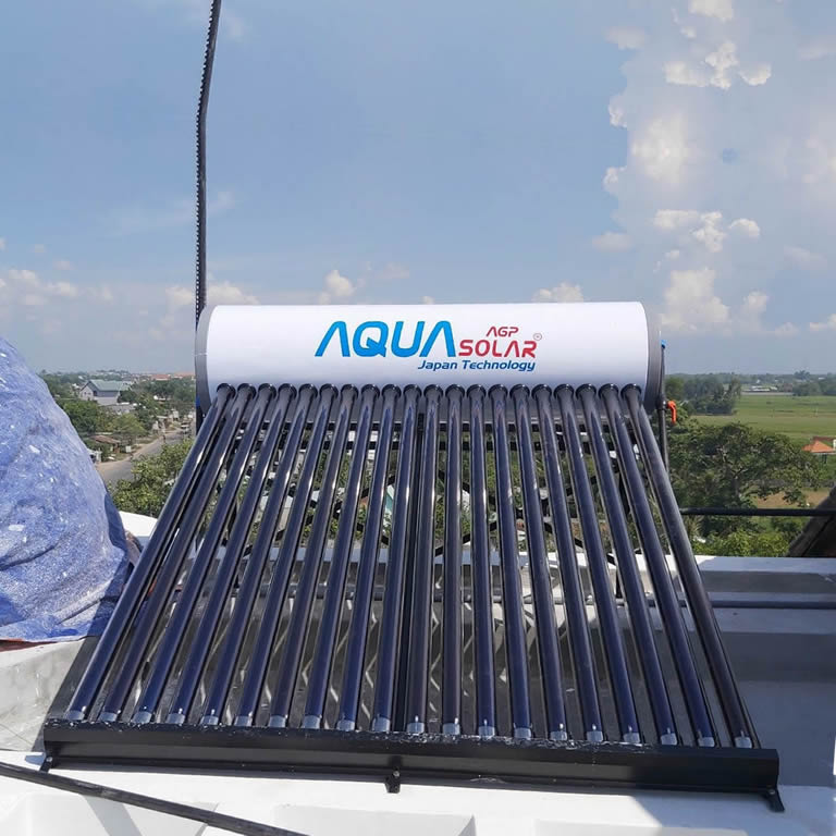 Máy nước nóng mặt trời AQUA 240L PPr