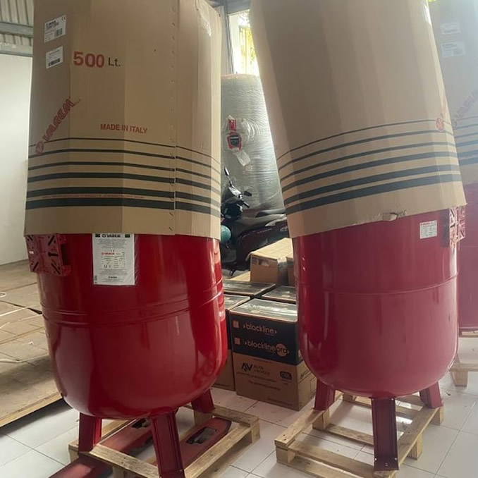 Bình tích áp Varen 500 lít 16 bar