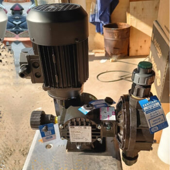 Máy bơm OBL M421PPSV 370w 420 lít
